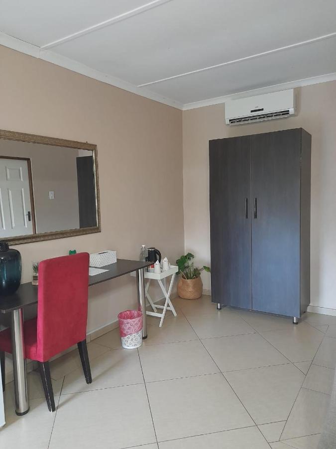 Nongoma Lodge & Inn Cc Dış mekan fotoğraf