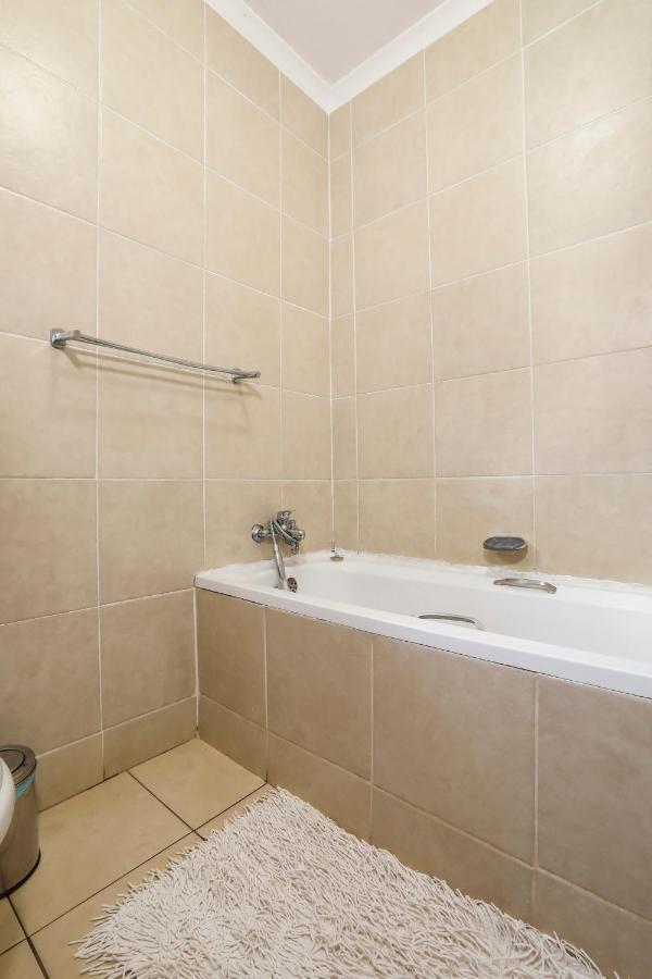 Nongoma Lodge & Inn Cc Dış mekan fotoğraf
